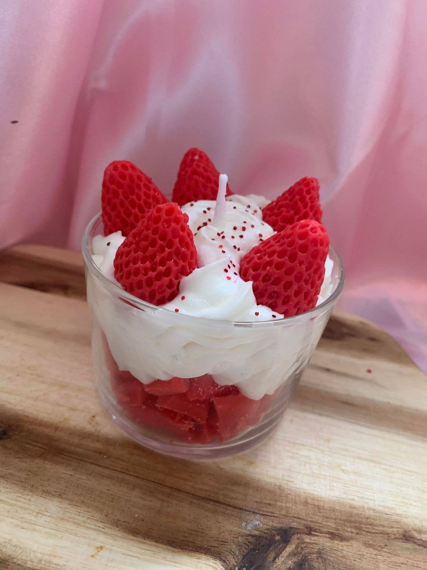 Luxurious Strawberry Crumble Candle