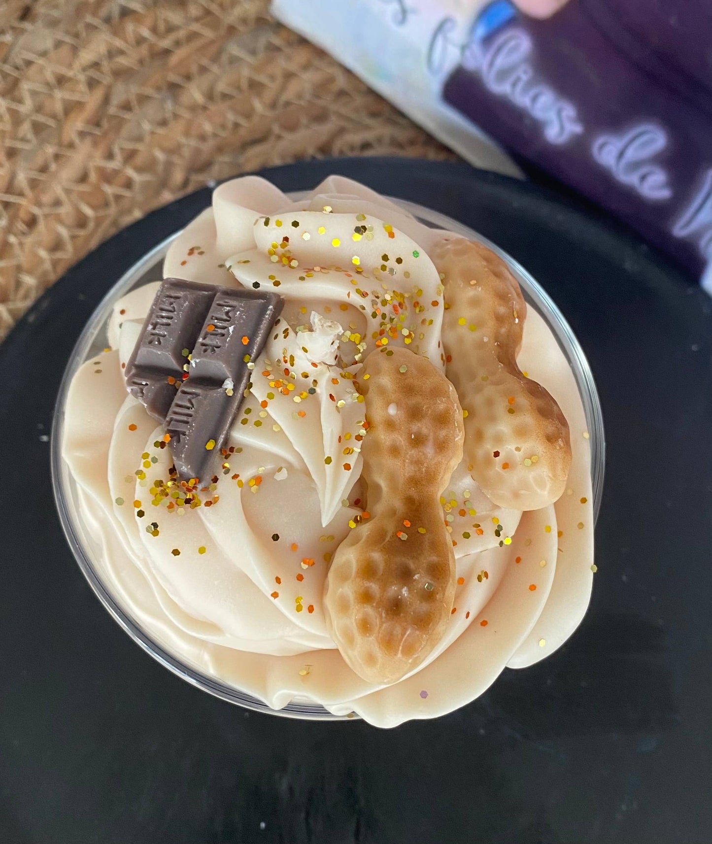 Peanut and chocolate gourmet candle