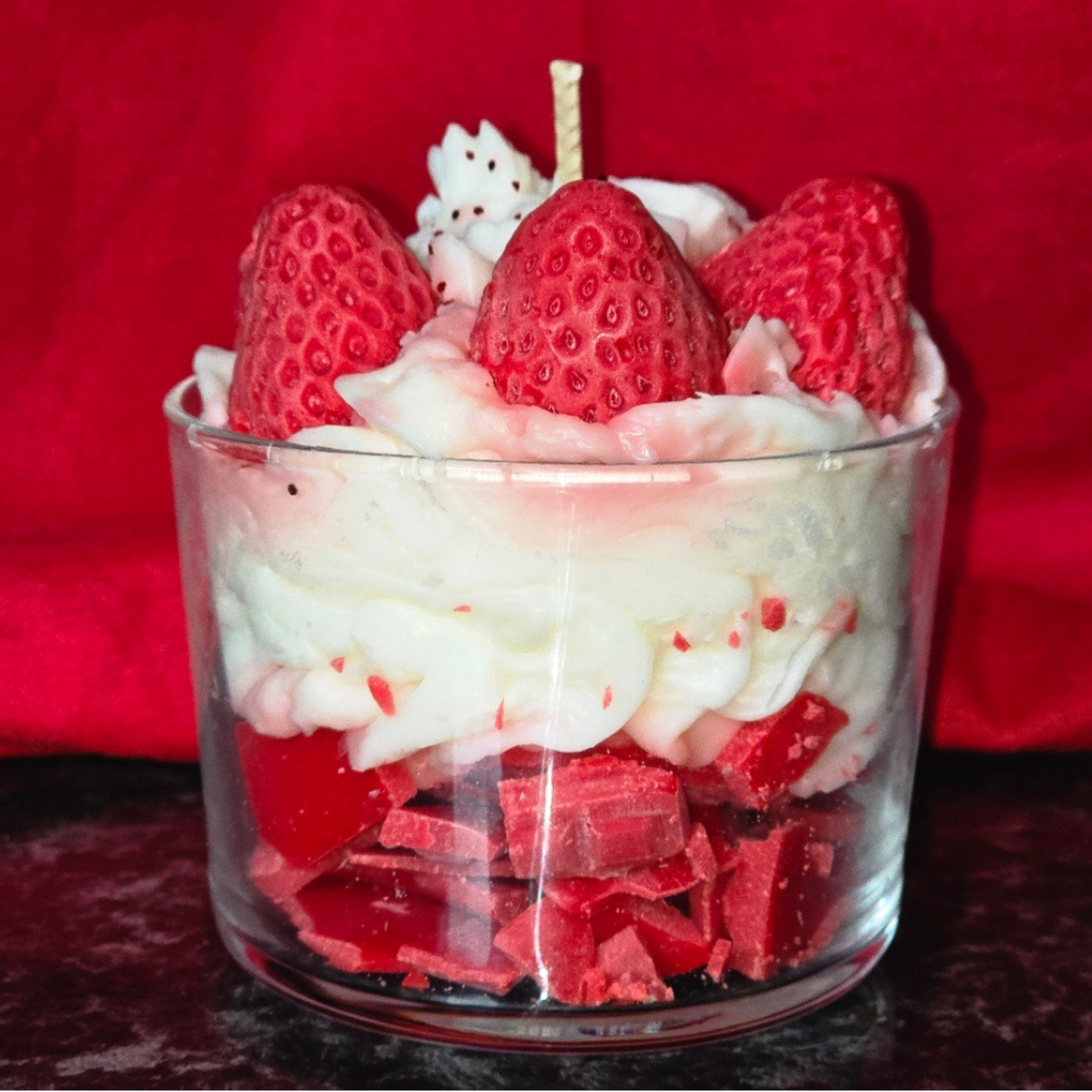 Luxurious Strawberry Crumble Candle