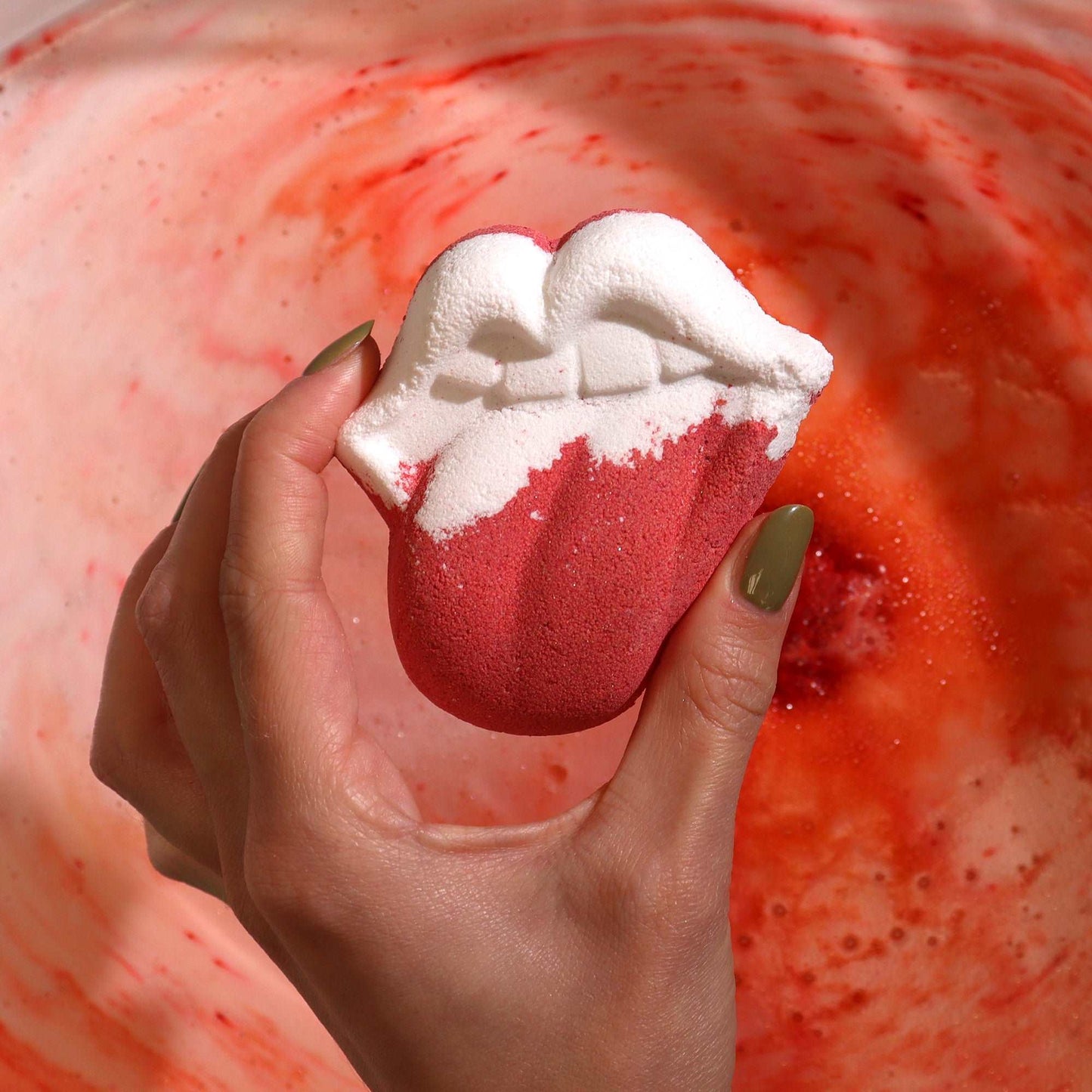 Kids Fun Shaped Bath Bomb -Lips