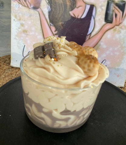 Peanut and chocolate gourmet candle